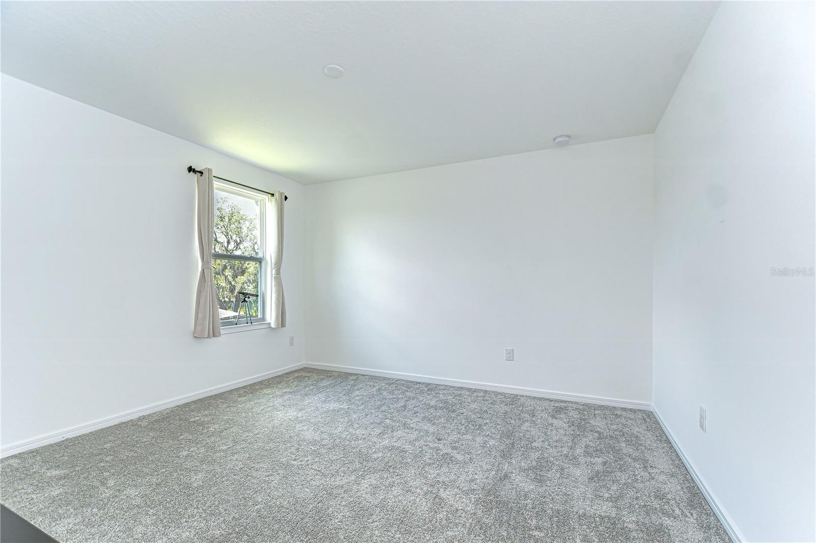 Image 24 of 35 For 12905 Brookside Moss Drive