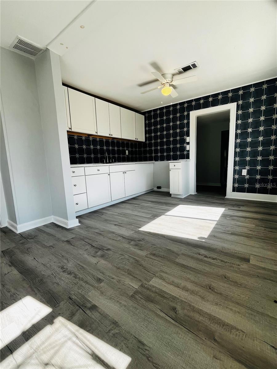 Image 10 of 38 For 2852 60th Avenue N