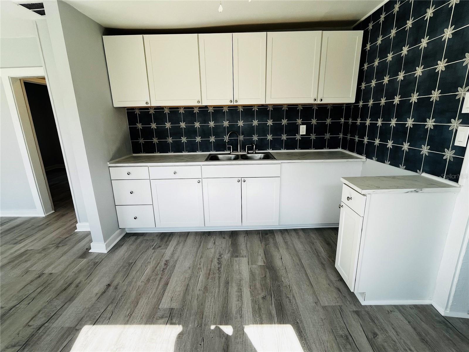 Image 11 of 38 For 2852 60th Avenue N