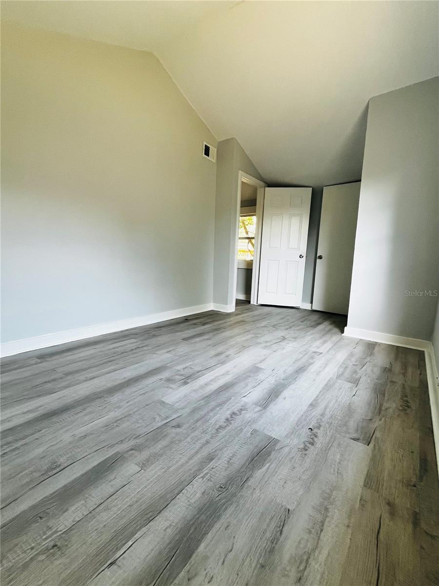 Image 15 of 38 For 2852 60th Avenue N