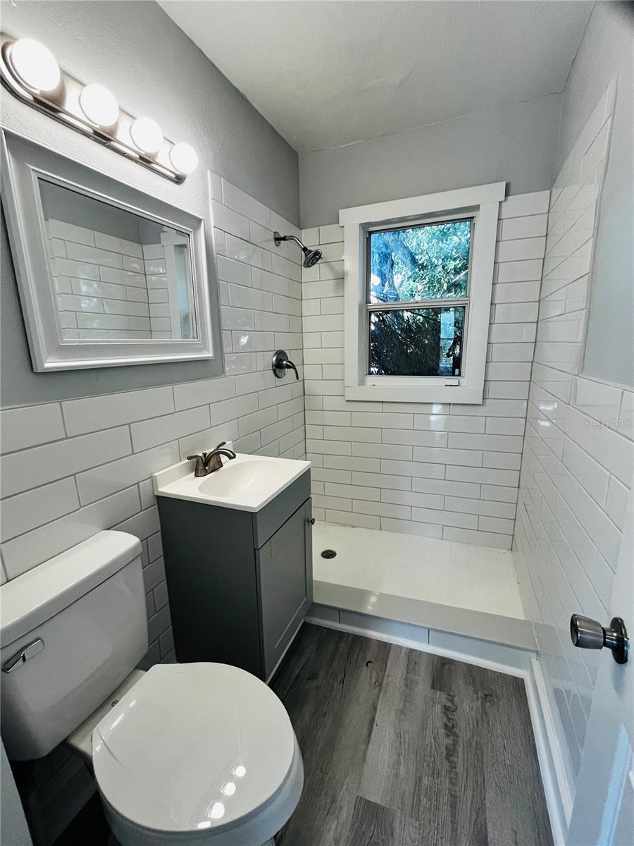 Image 33 of 38 For 2852 60th Avenue N