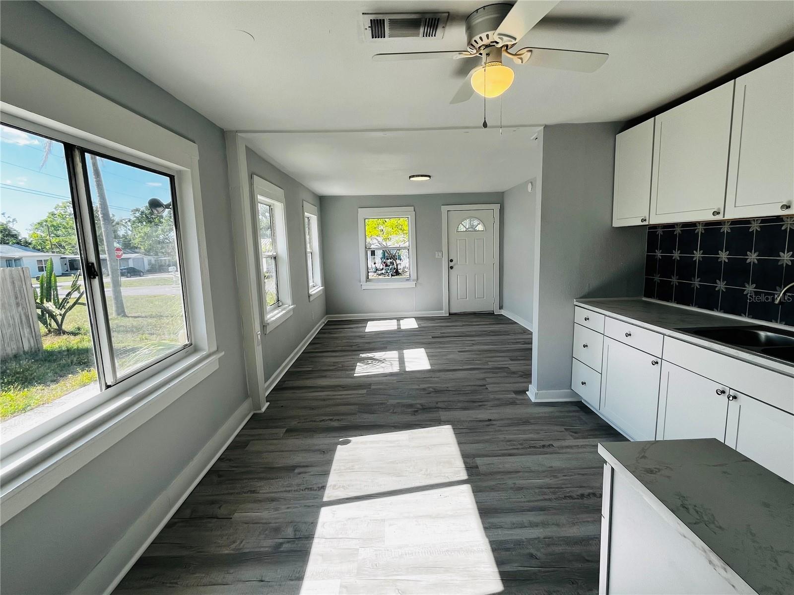 Image 6 of 38 For 2852 60th Avenue N