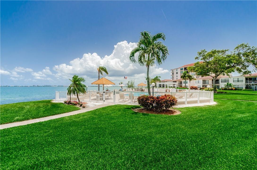 Image 6 of 39 For 6265 Sun Boulevard 805