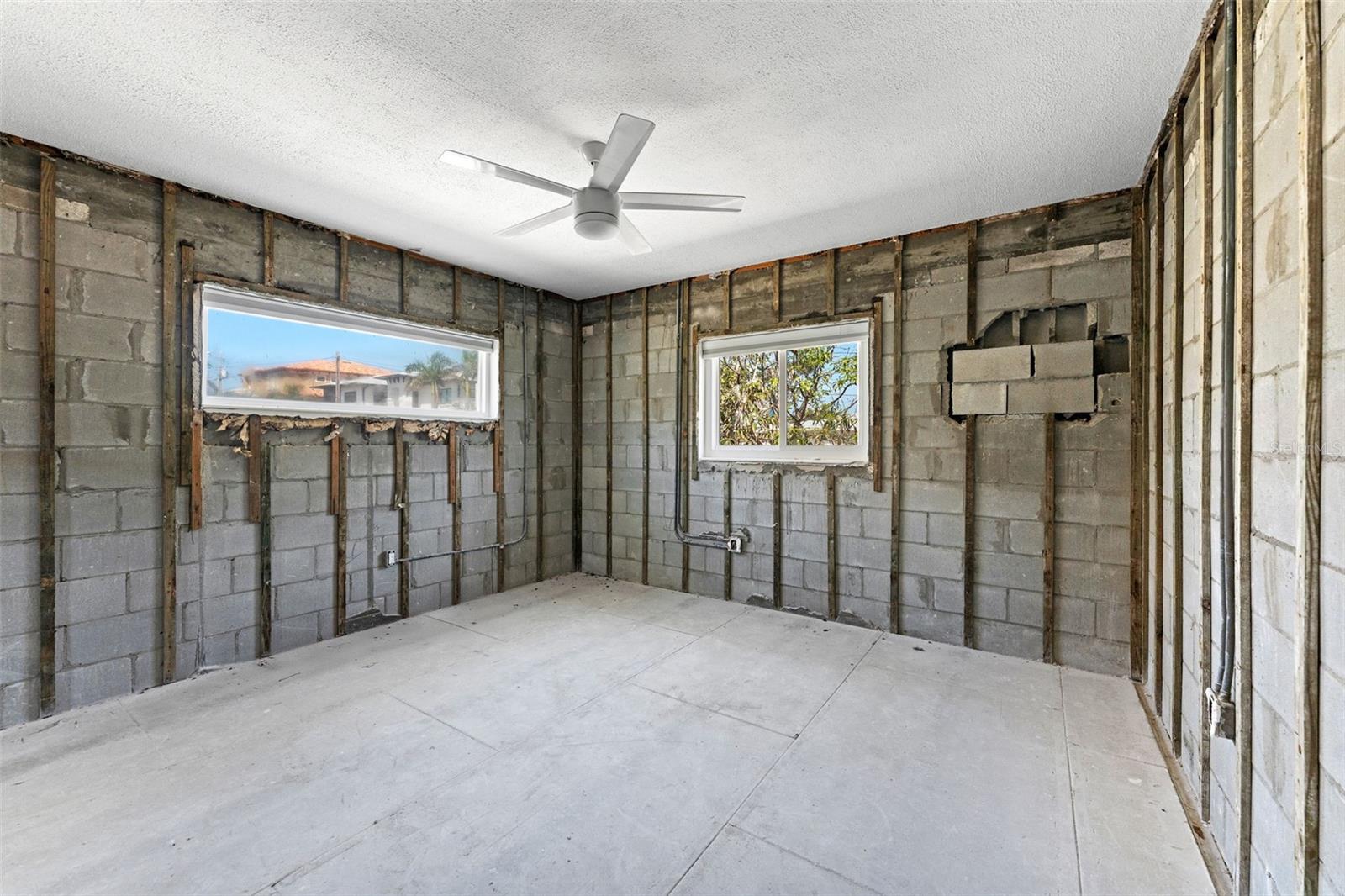 Image 11 of 18 For 1025 Boca Ciega Isle Drive