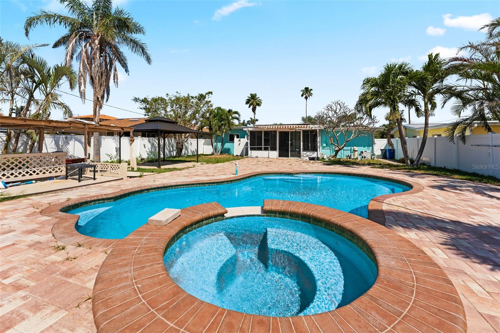 Image 3 of 18 For 1025 Boca Ciega Isle Drive