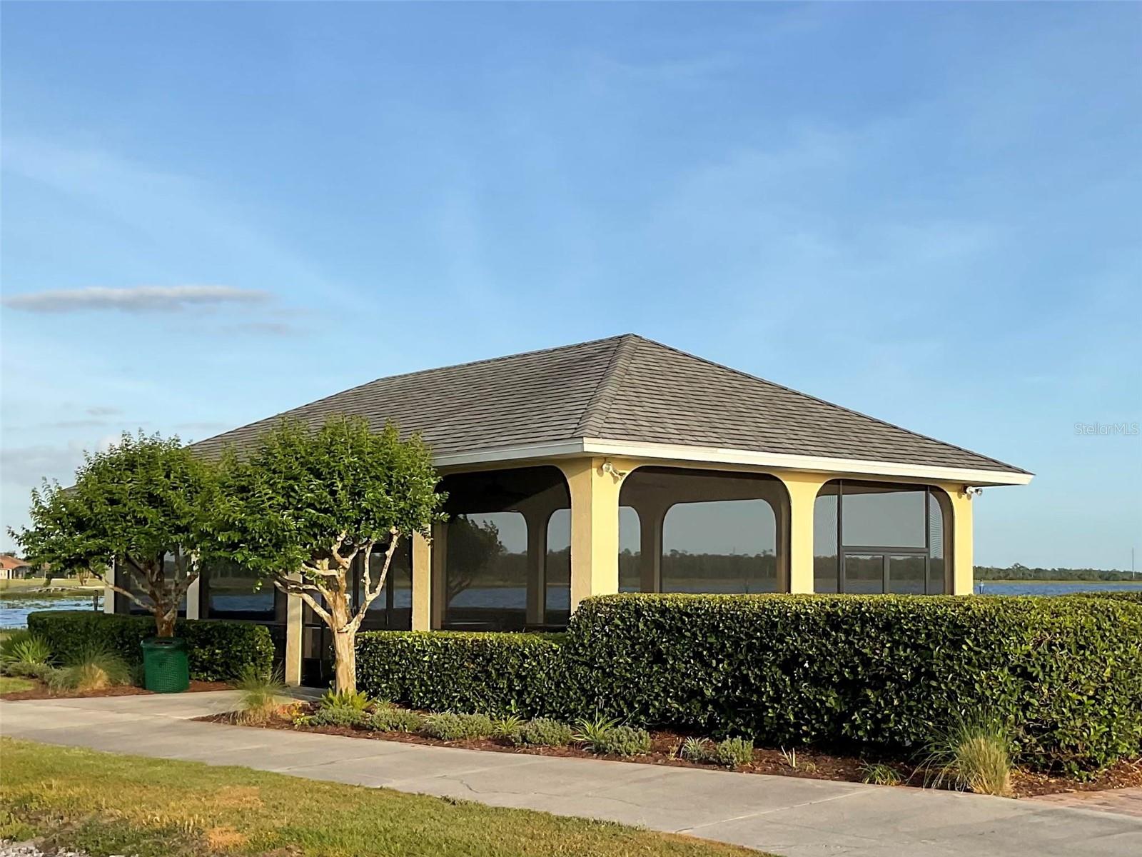 Image 31 of 50 For 1415 Colonial Court