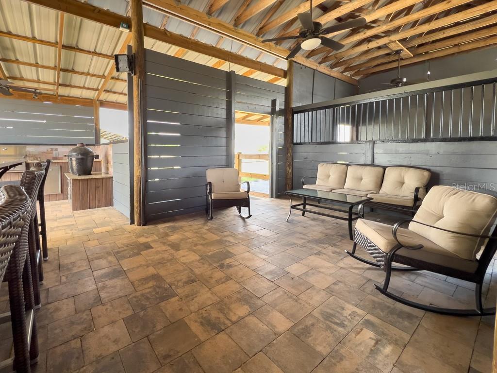 Image 33 of 71 For 812 Jameson Road