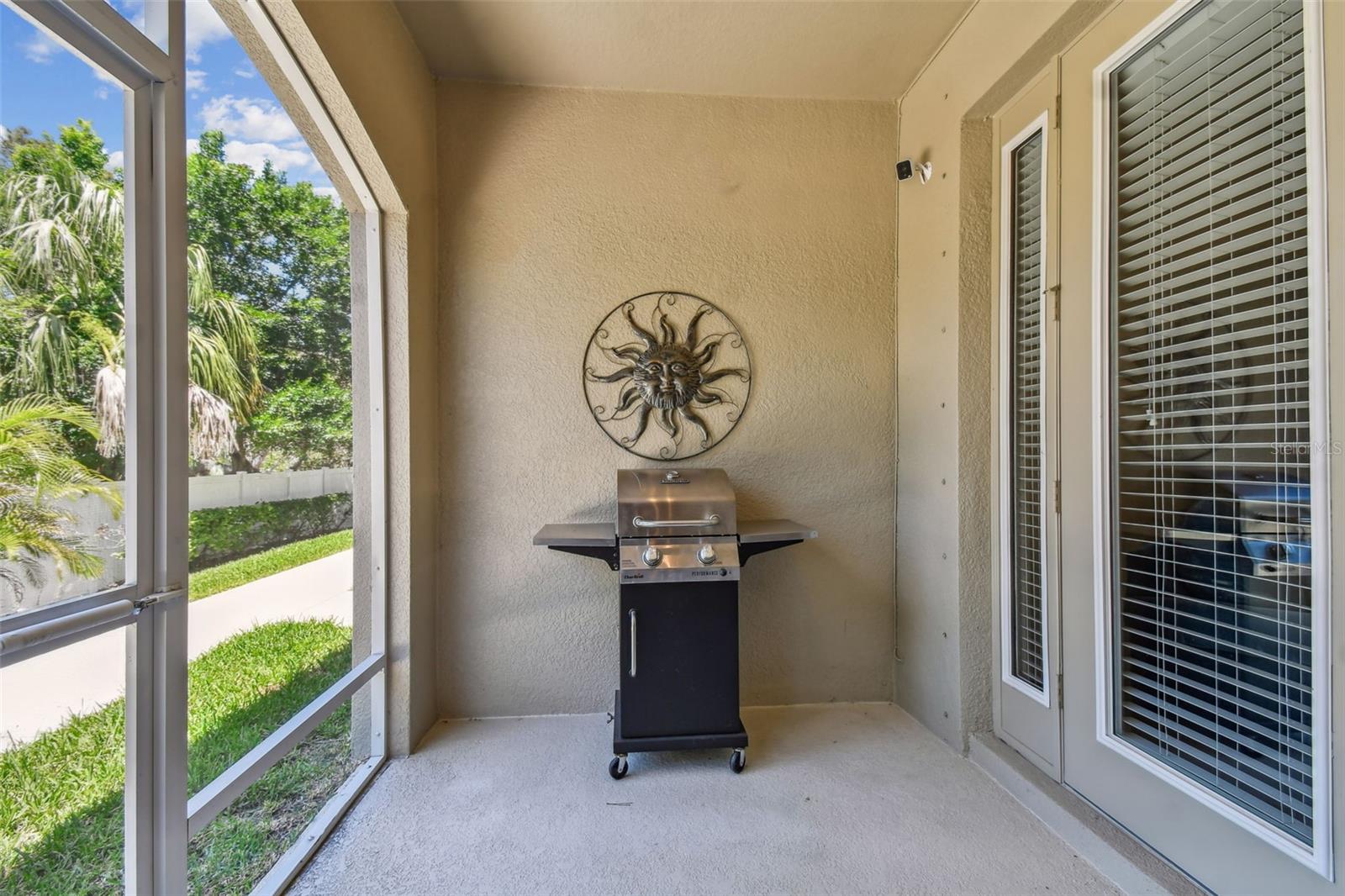 Listing photo id 12 for 5304 6th Way N