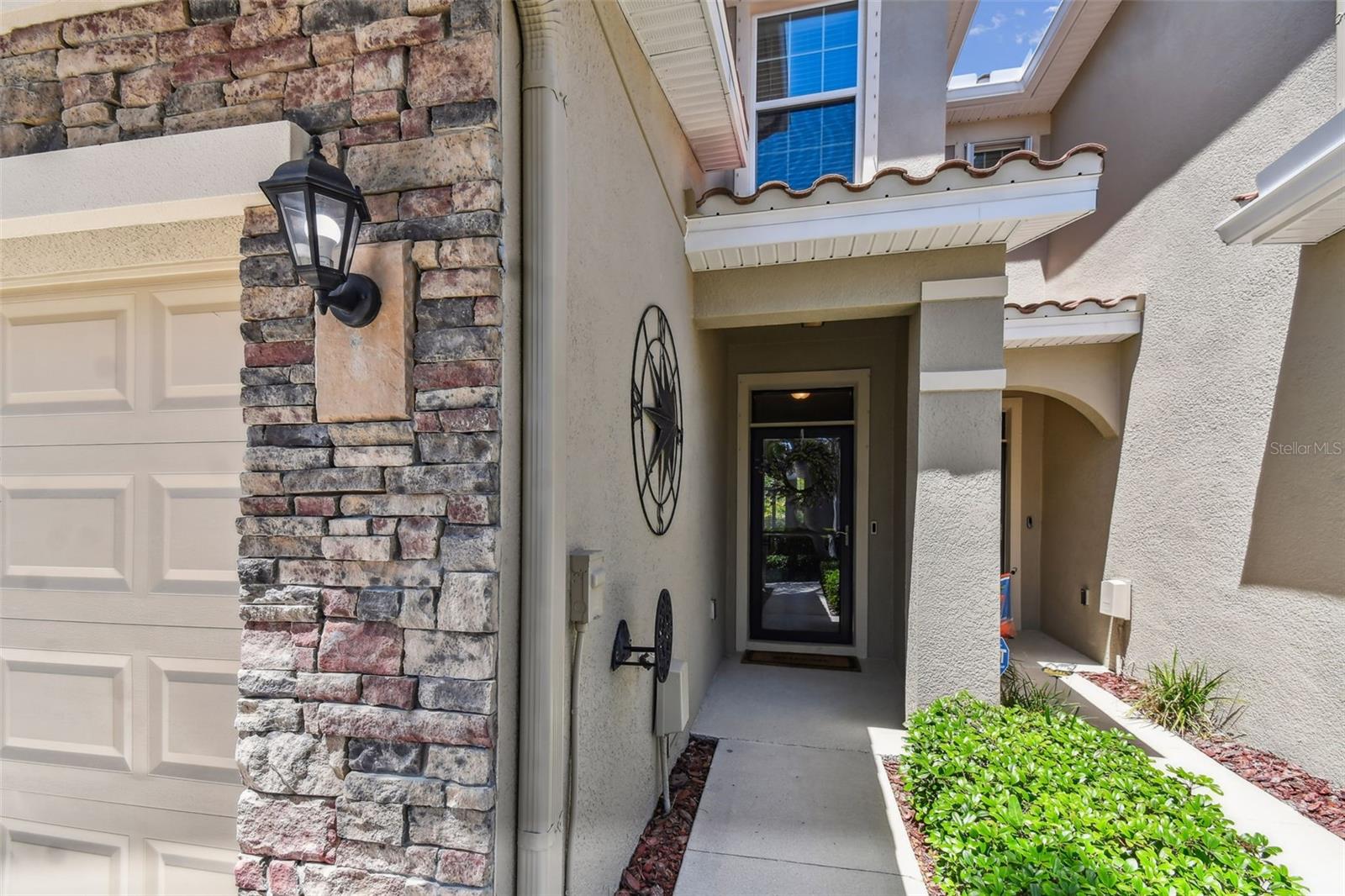 Listing photo id 0 for 5304 6th Way N