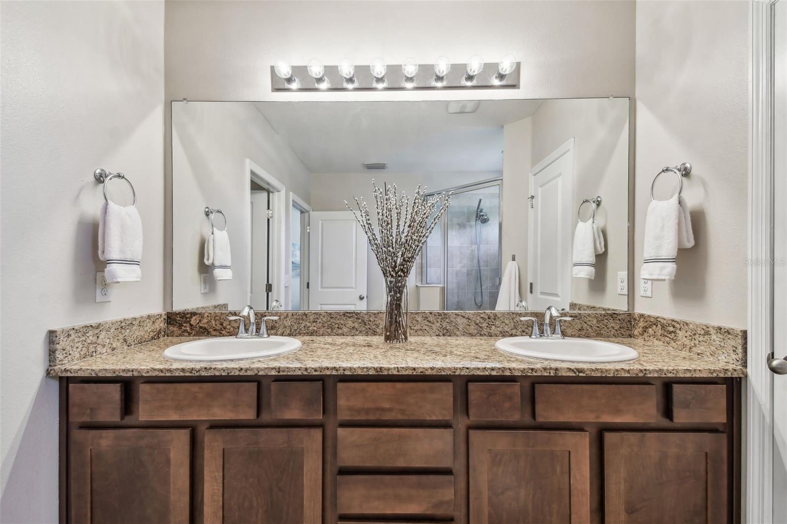 Listing photo id 21 for 5304 6th Way N