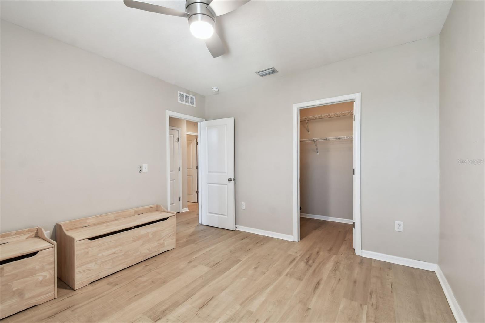 Listing photo id 29 for 5304 6th Way N