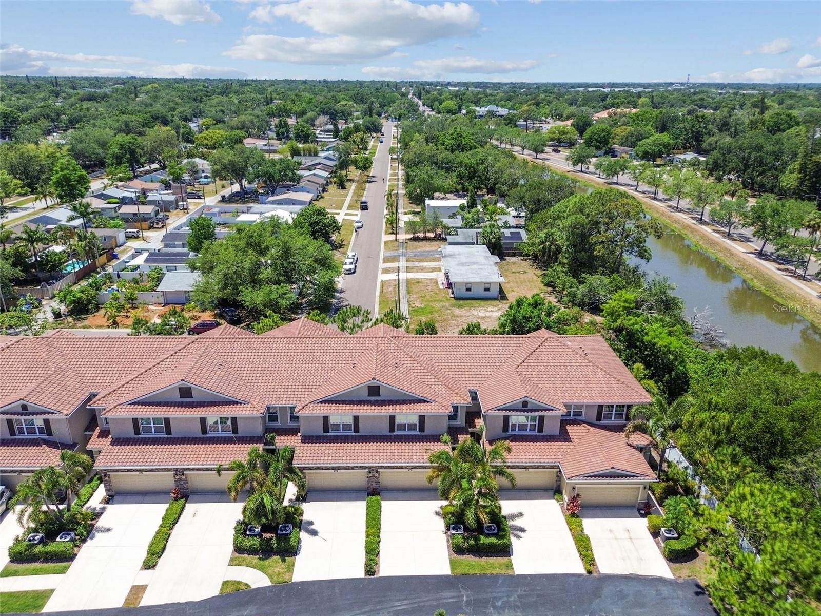 Listing photo id 39 for 5304 6th Way N