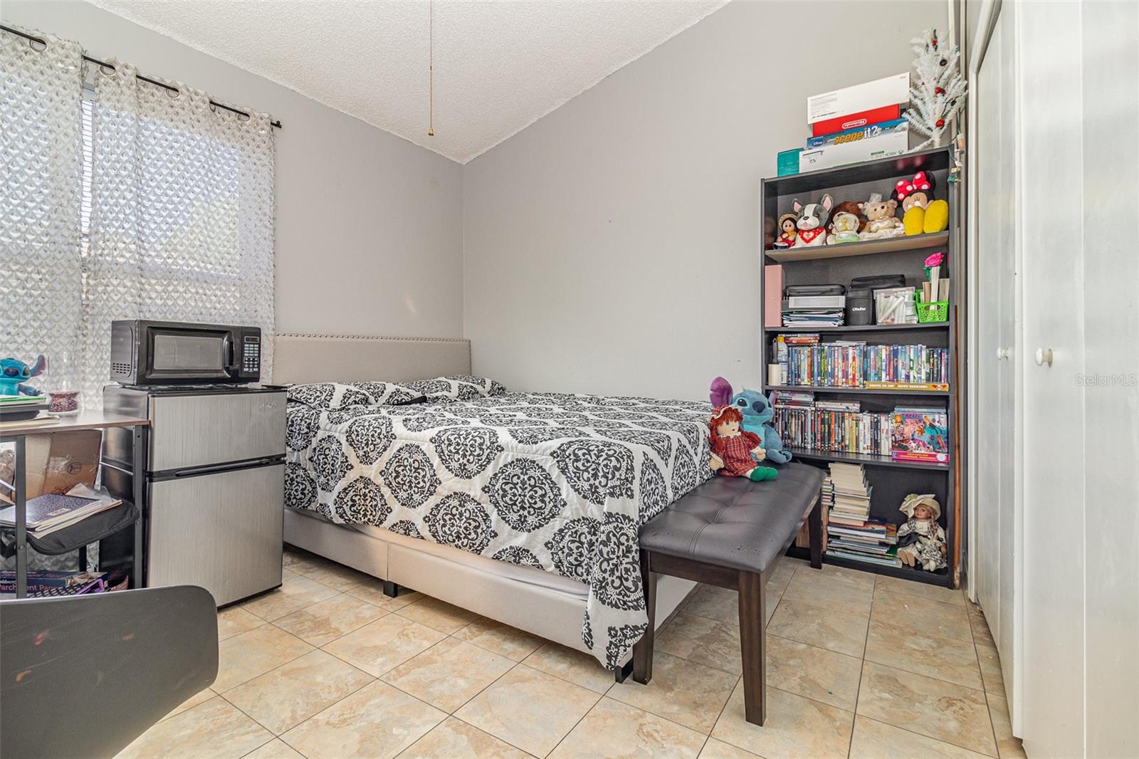 Image 17 of 32 For 2116 Cypress Bay Boulevard