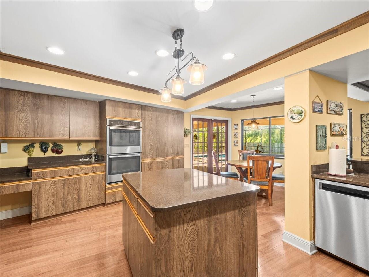 Image 12 of 47 For 3309 Westmoreland Drive