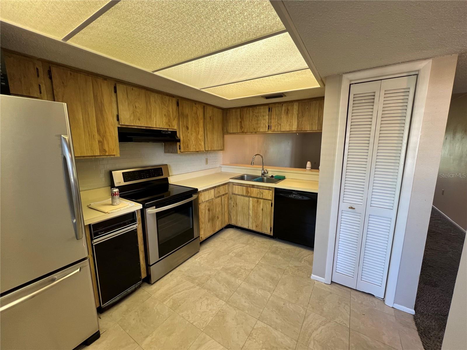 Image 7 of 26 For 229 Mary Drive 229