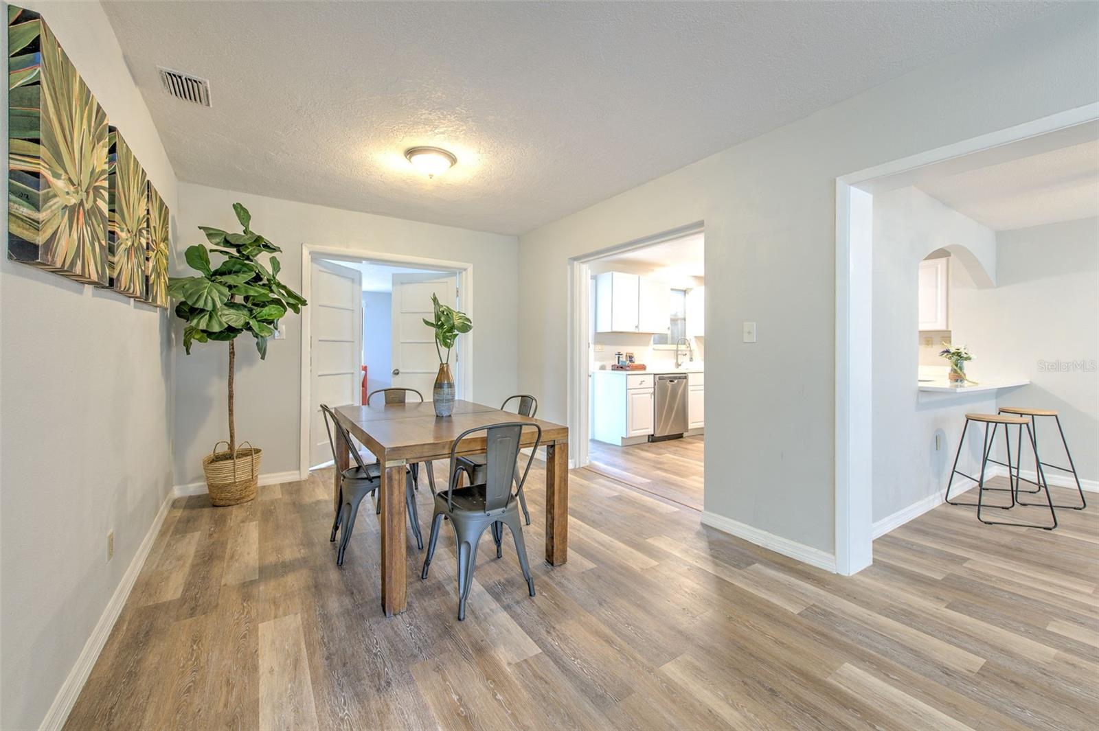 Image 10 of 35 For 1511 Meridel Avenue