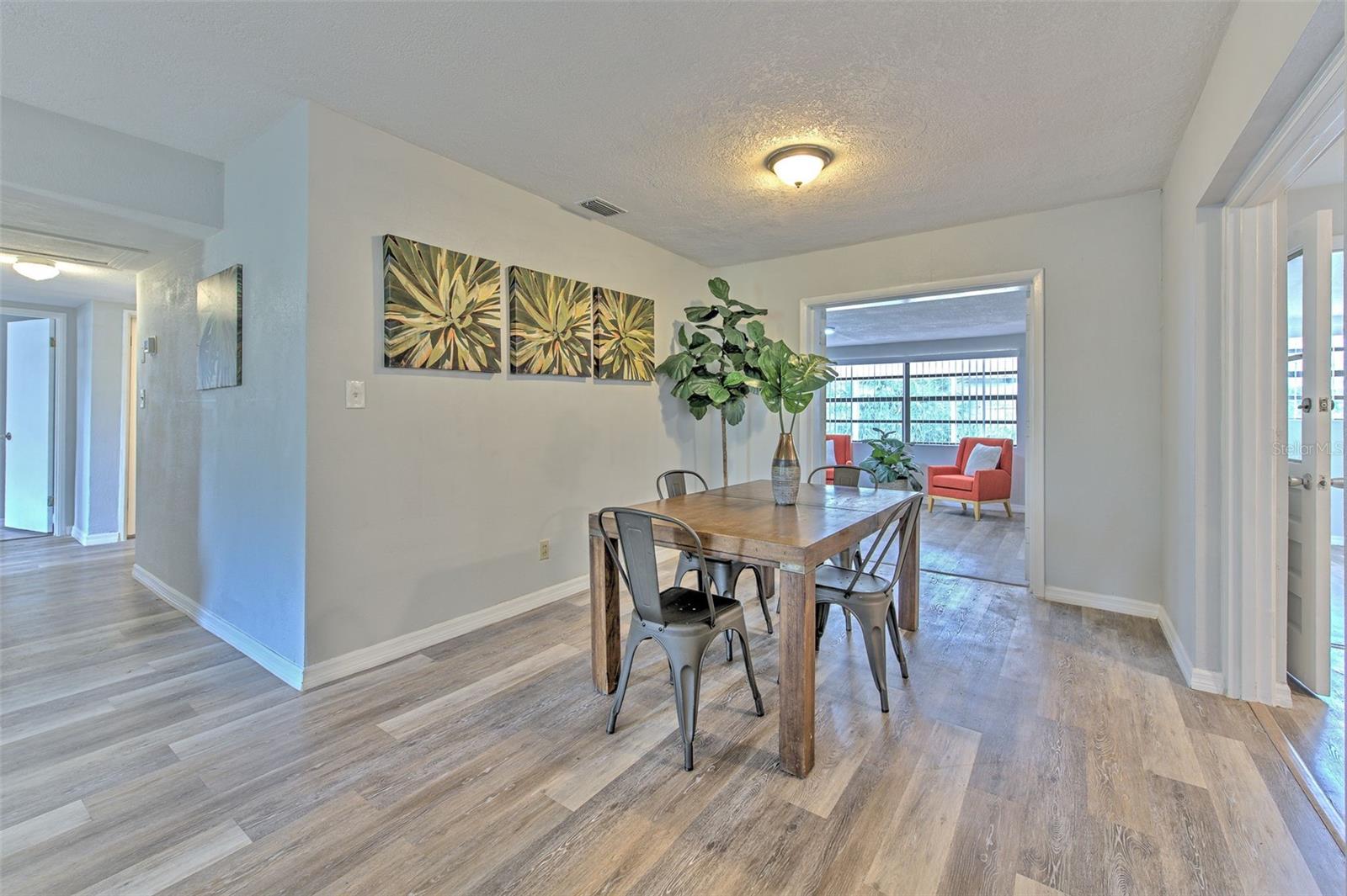 Image 11 of 35 For 1511 Meridel Avenue