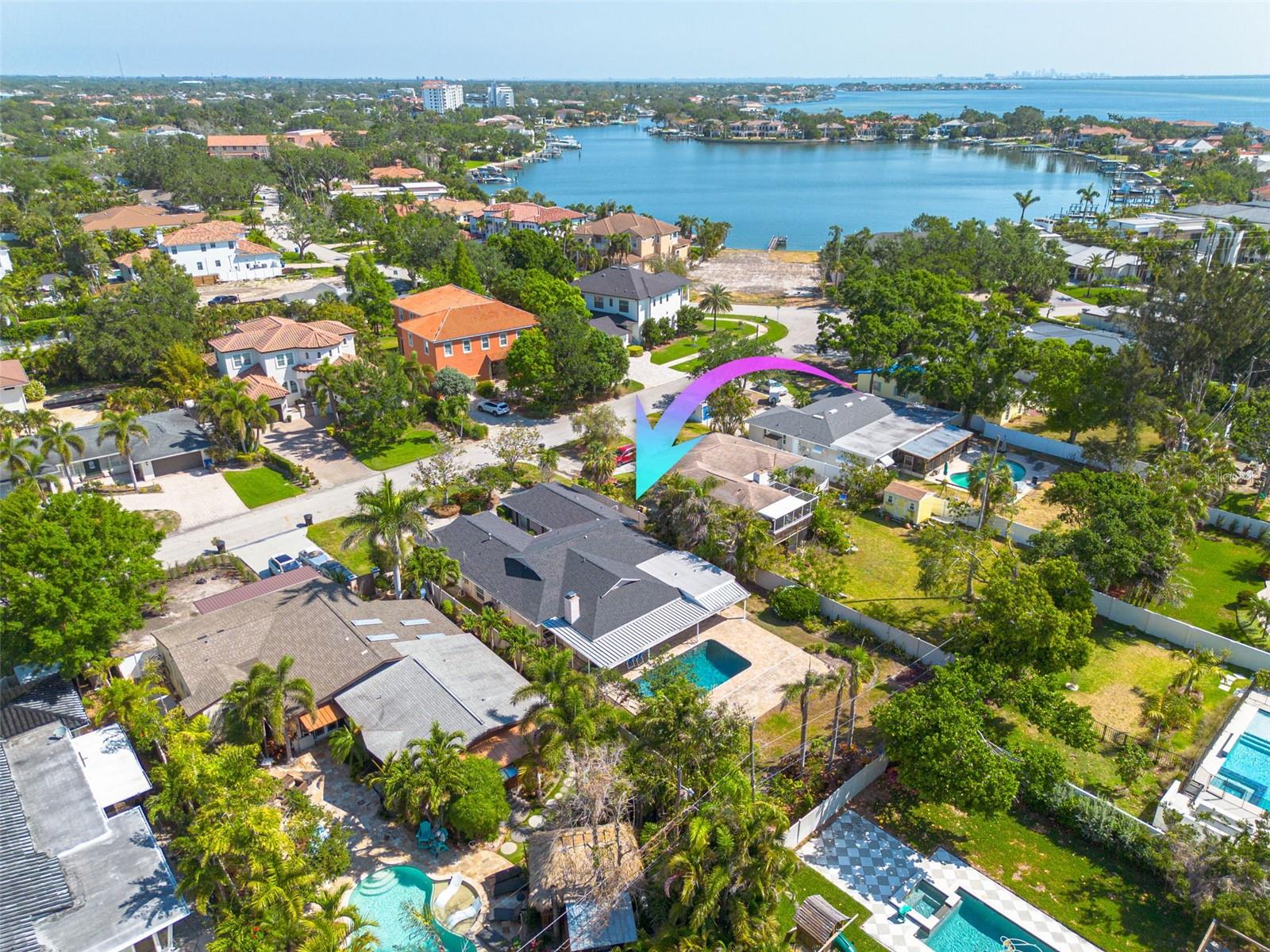 Image 4 of 37 For 219 Miramar Boulevard Ne