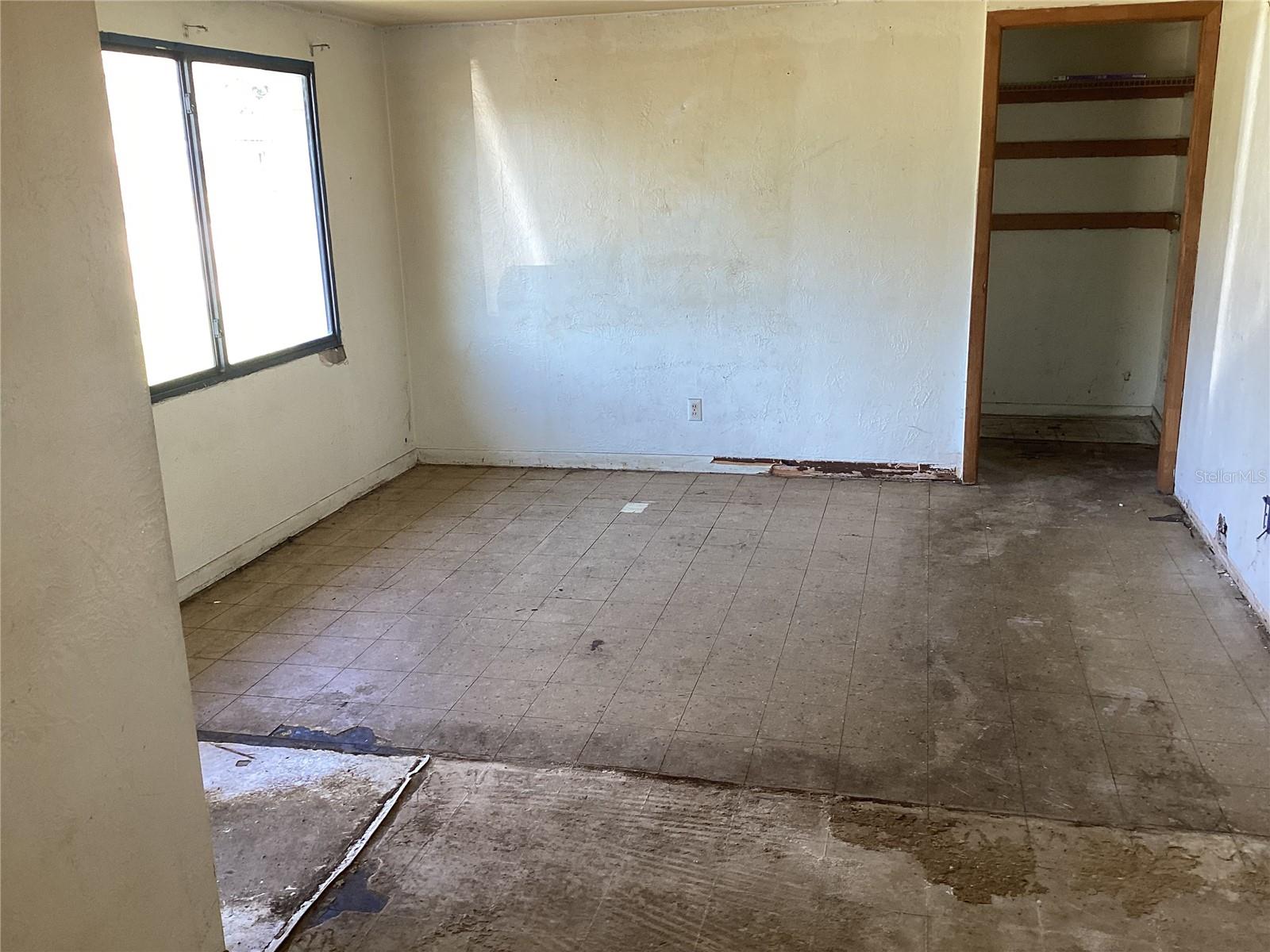 Image 2 of 10 For 5700 65th Avenue N