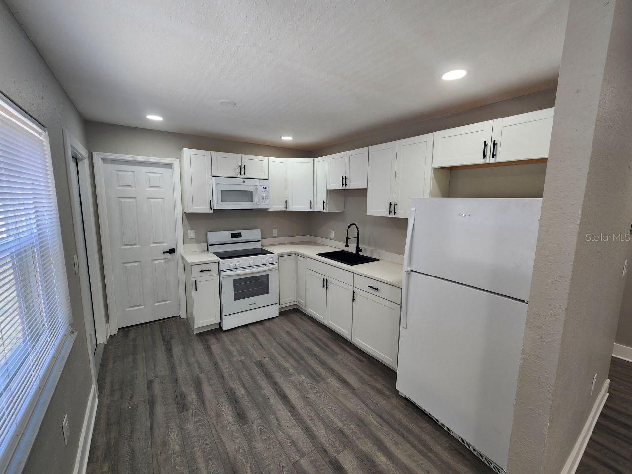 Image 6 of 22 For 1205 62nd Avenue E