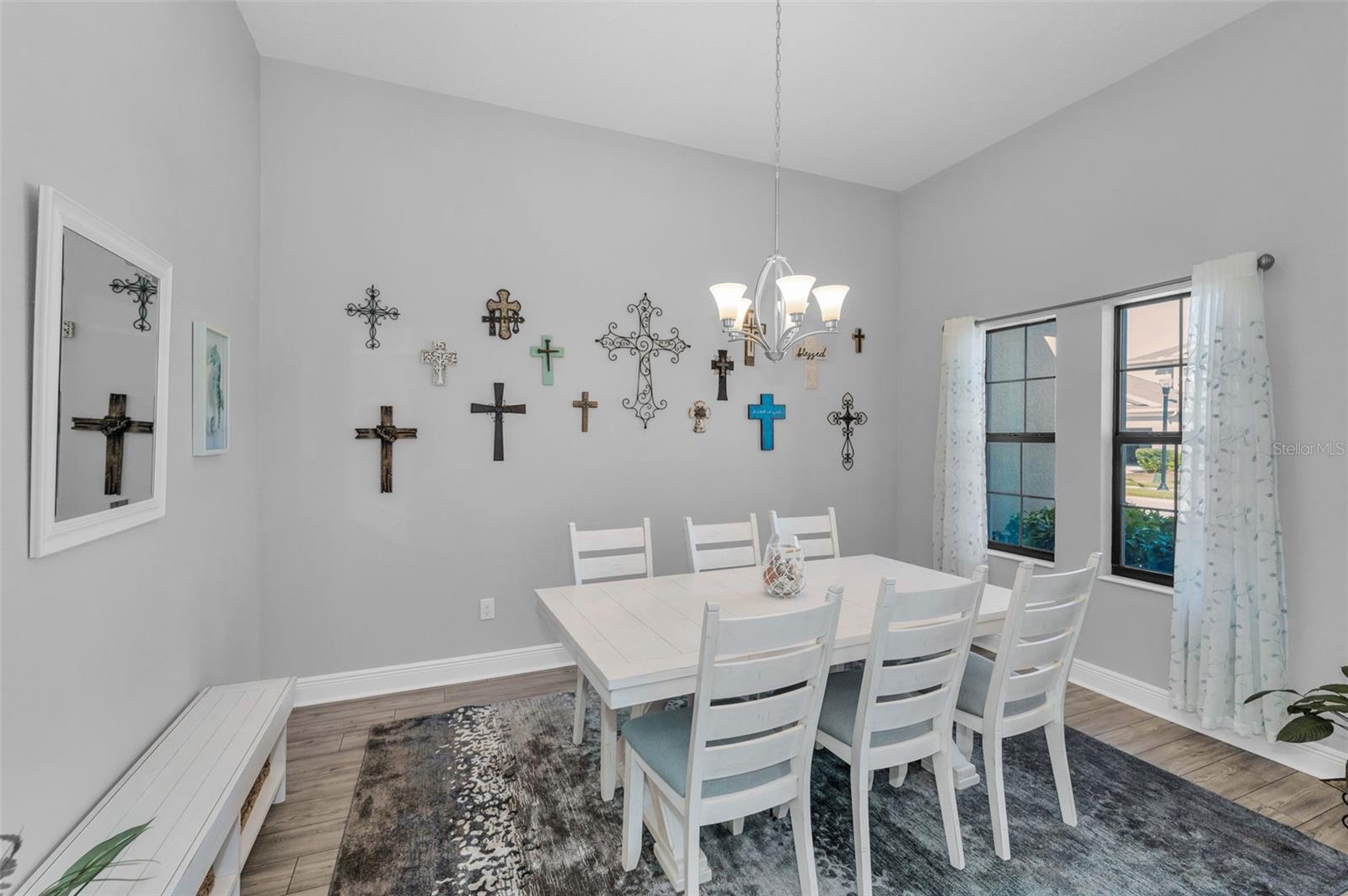 Image 10 of 95 For 8717 Emeraldwood Way