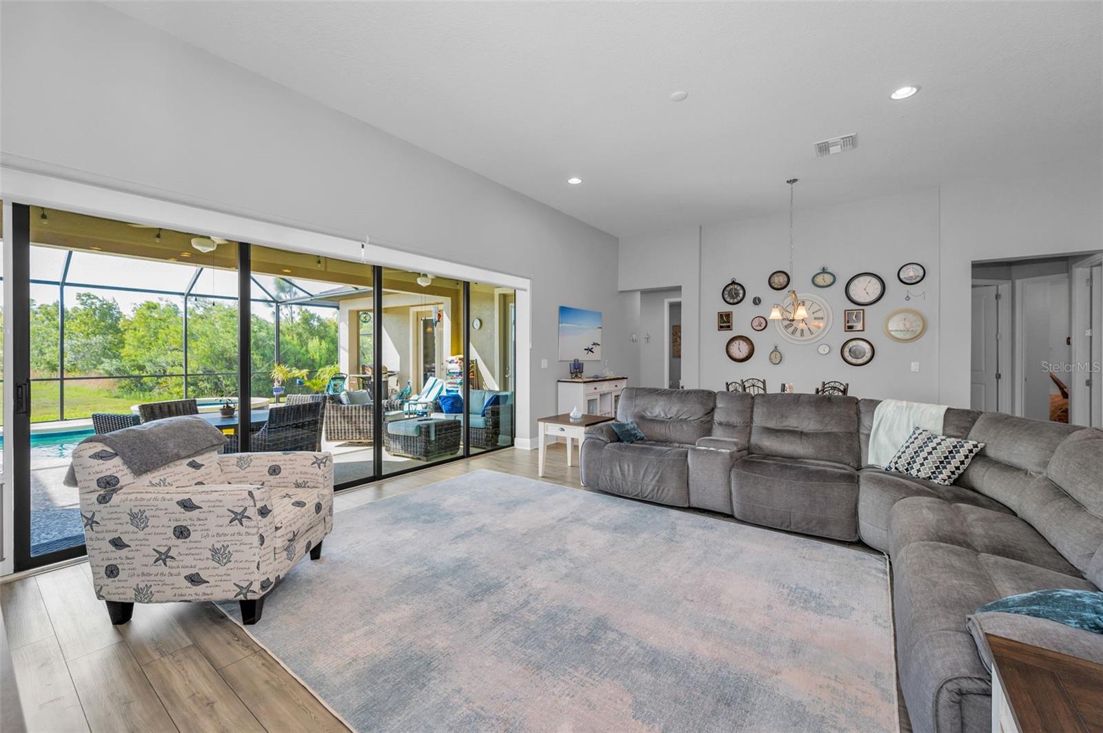 Image 21 of 95 For 8717 Emeraldwood Way