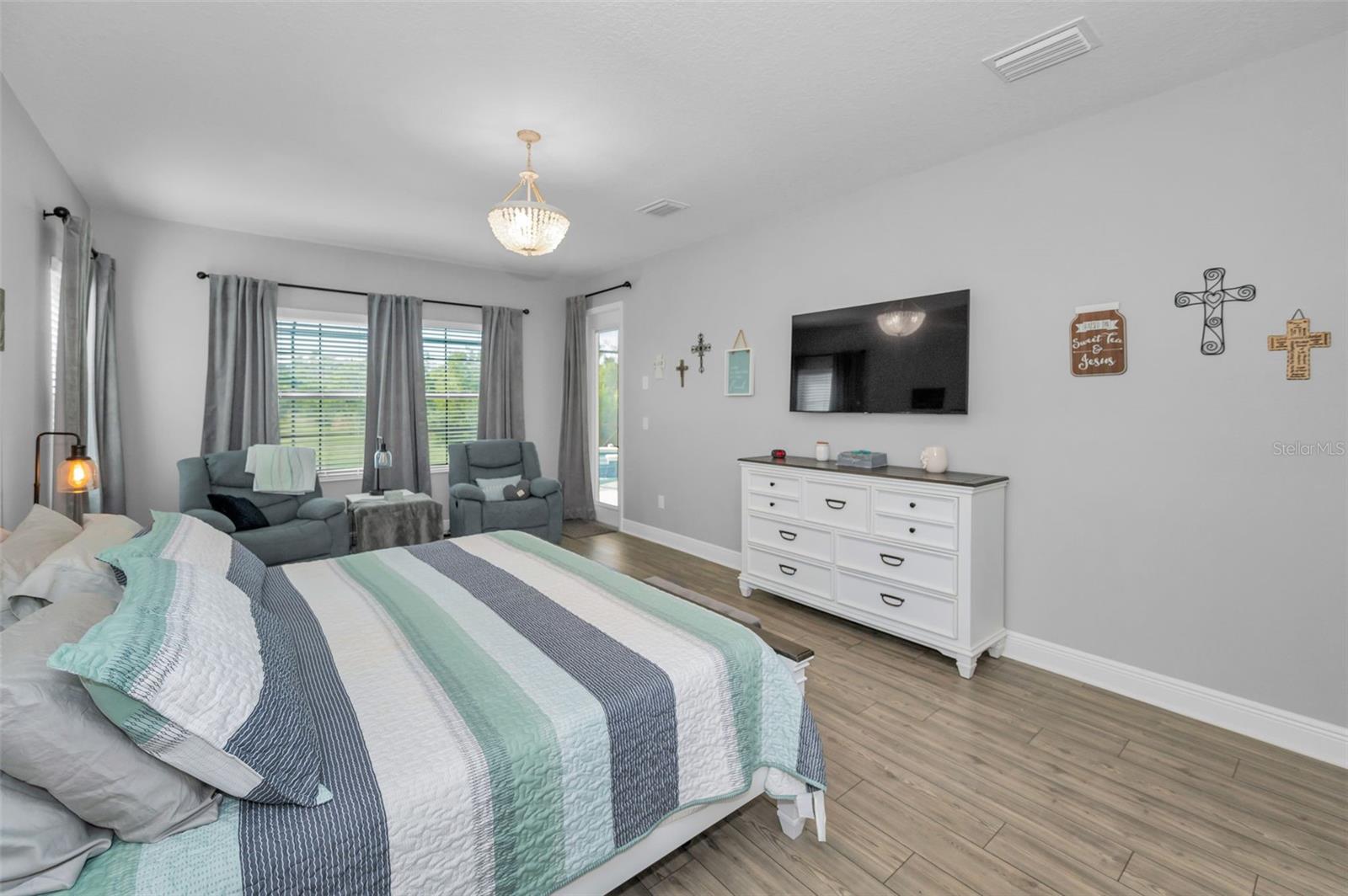 Image 26 of 95 For 8717 Emeraldwood Way