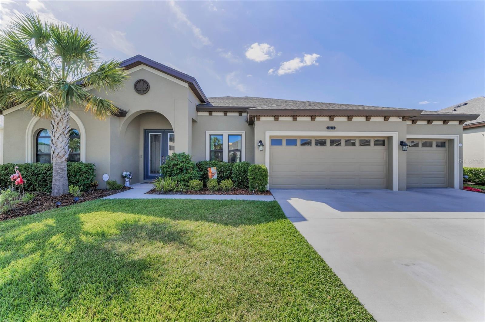Image 4 of 95 For 8717 Emeraldwood Way