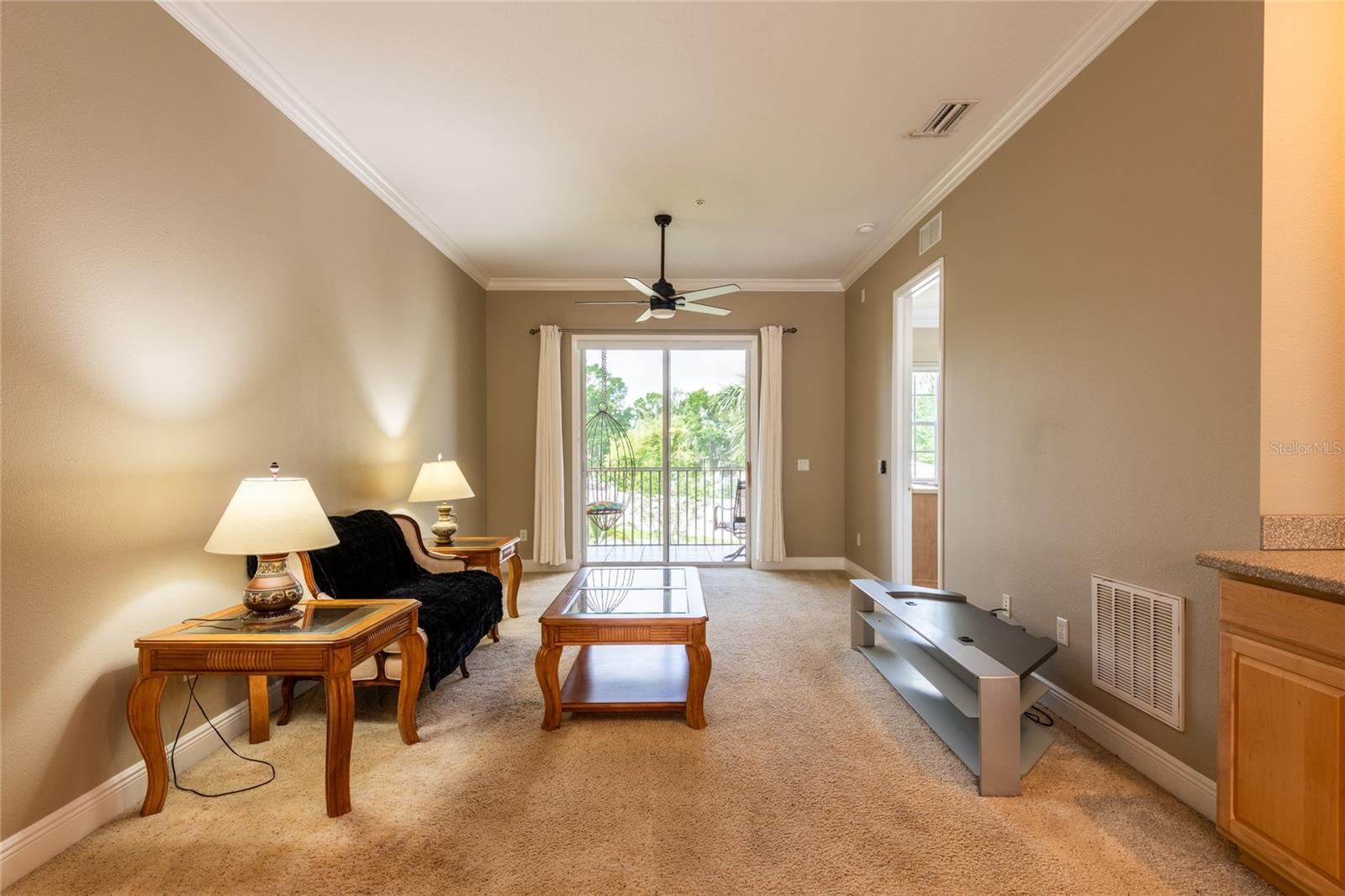 Image 17 of 36 For 21012 Picasso Court 201
