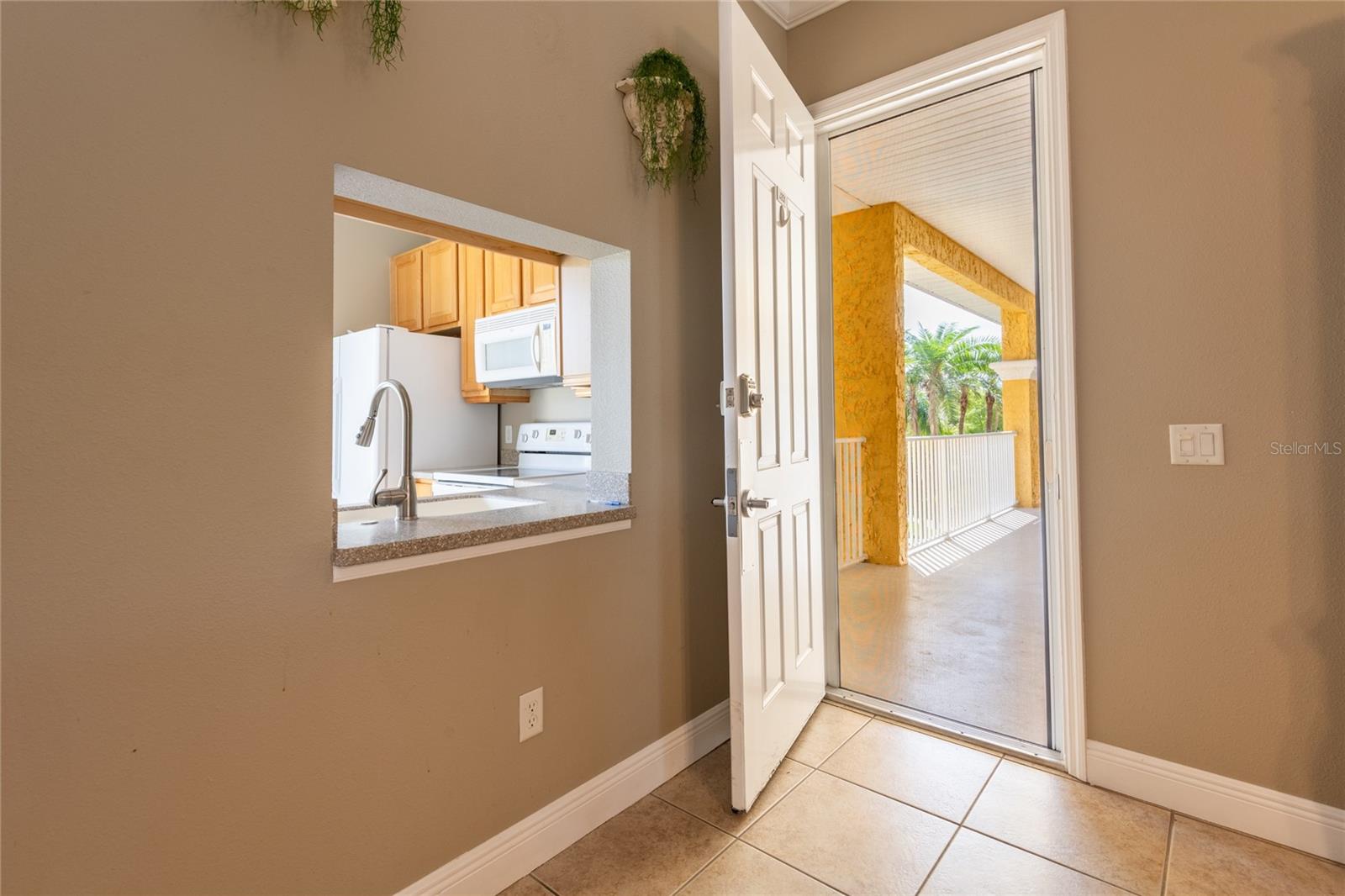 Image 6 of 36 For 21012 Picasso Court 201