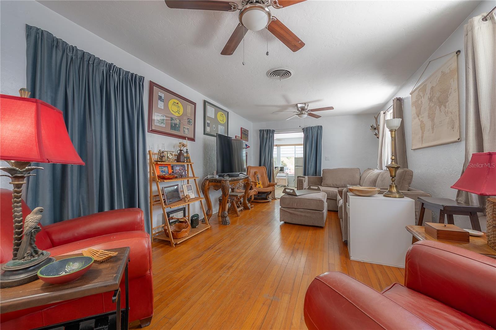 Image 10 of 60 For 2613 Upton Street S