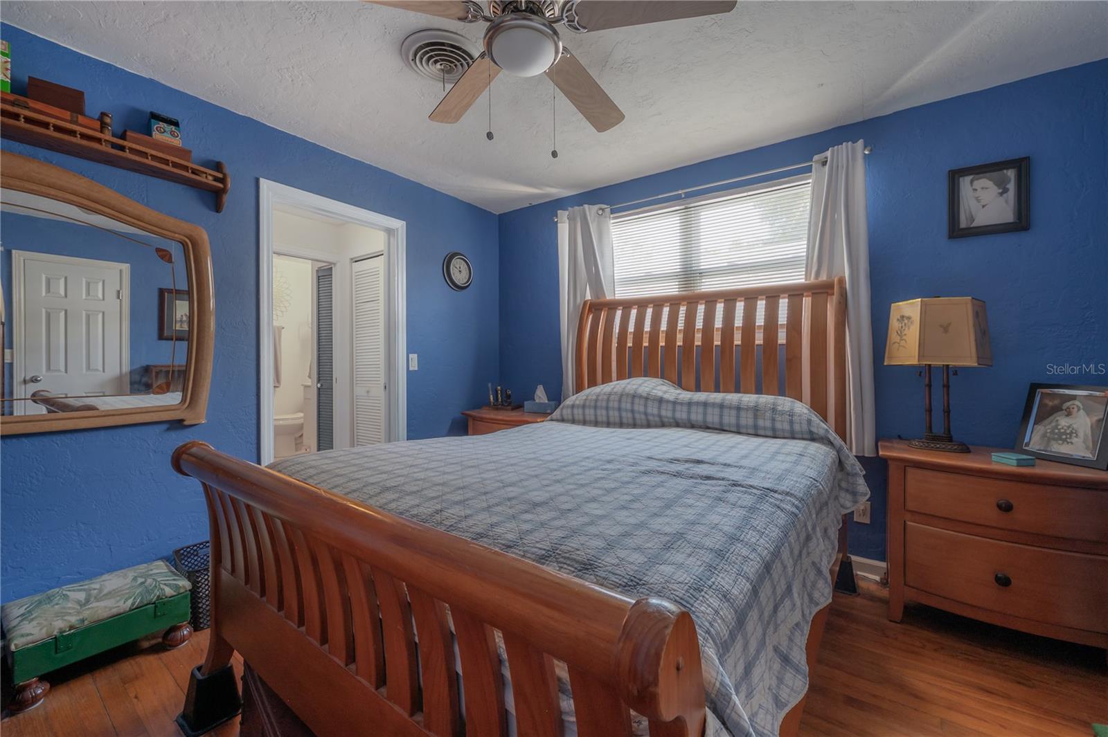 Image 18 of 60 For 2613 Upton Street S