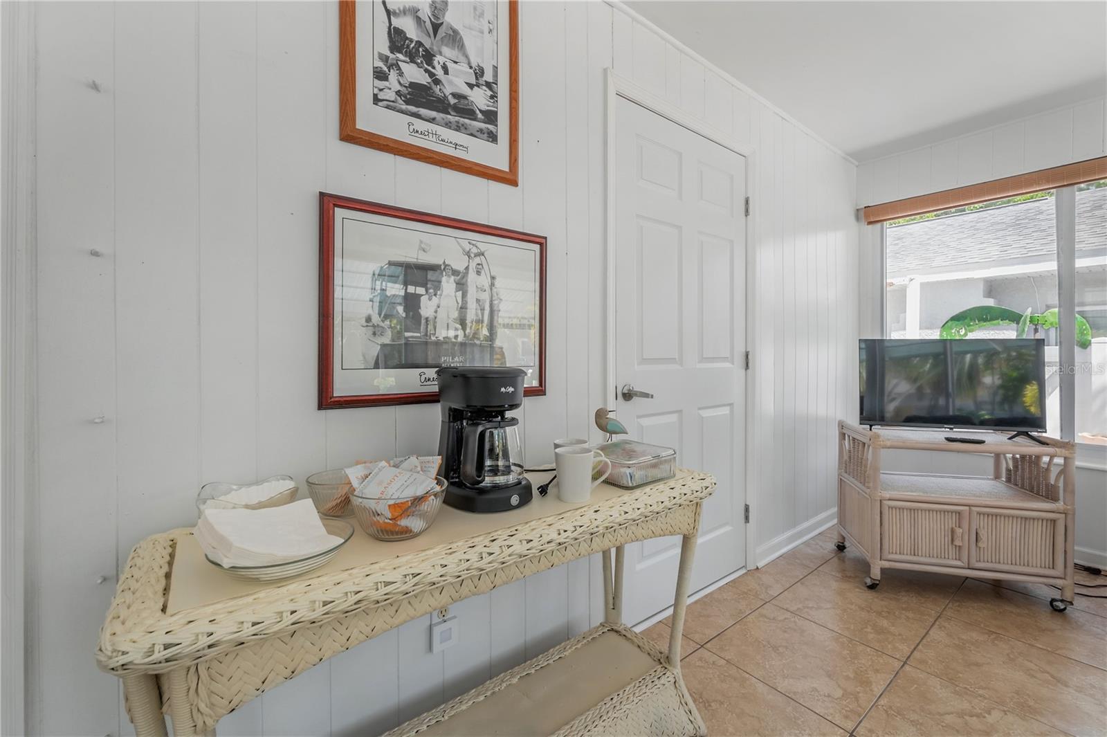 Image 34 of 60 For 2613 Upton Street S