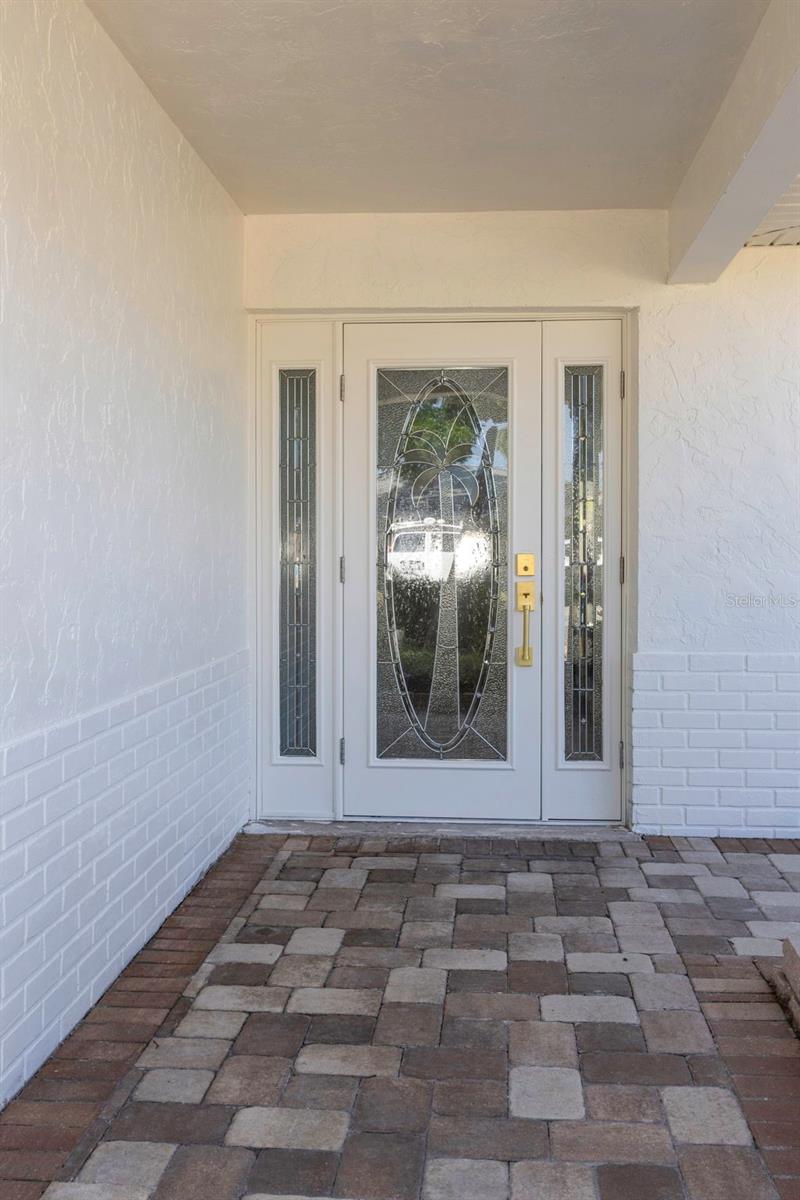 Listing photo id 0 for 6321 Balboa Lane