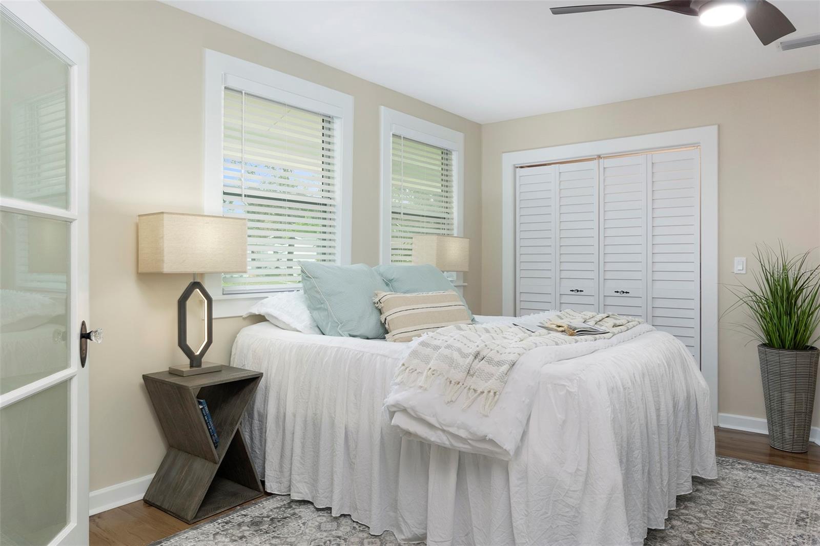 Image 19 of 55 For 701 38th Avenue N