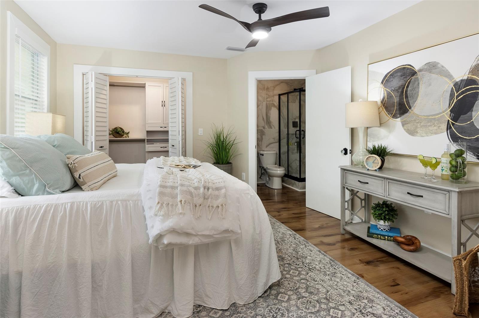 Image 20 of 55 For 701 38th Avenue N