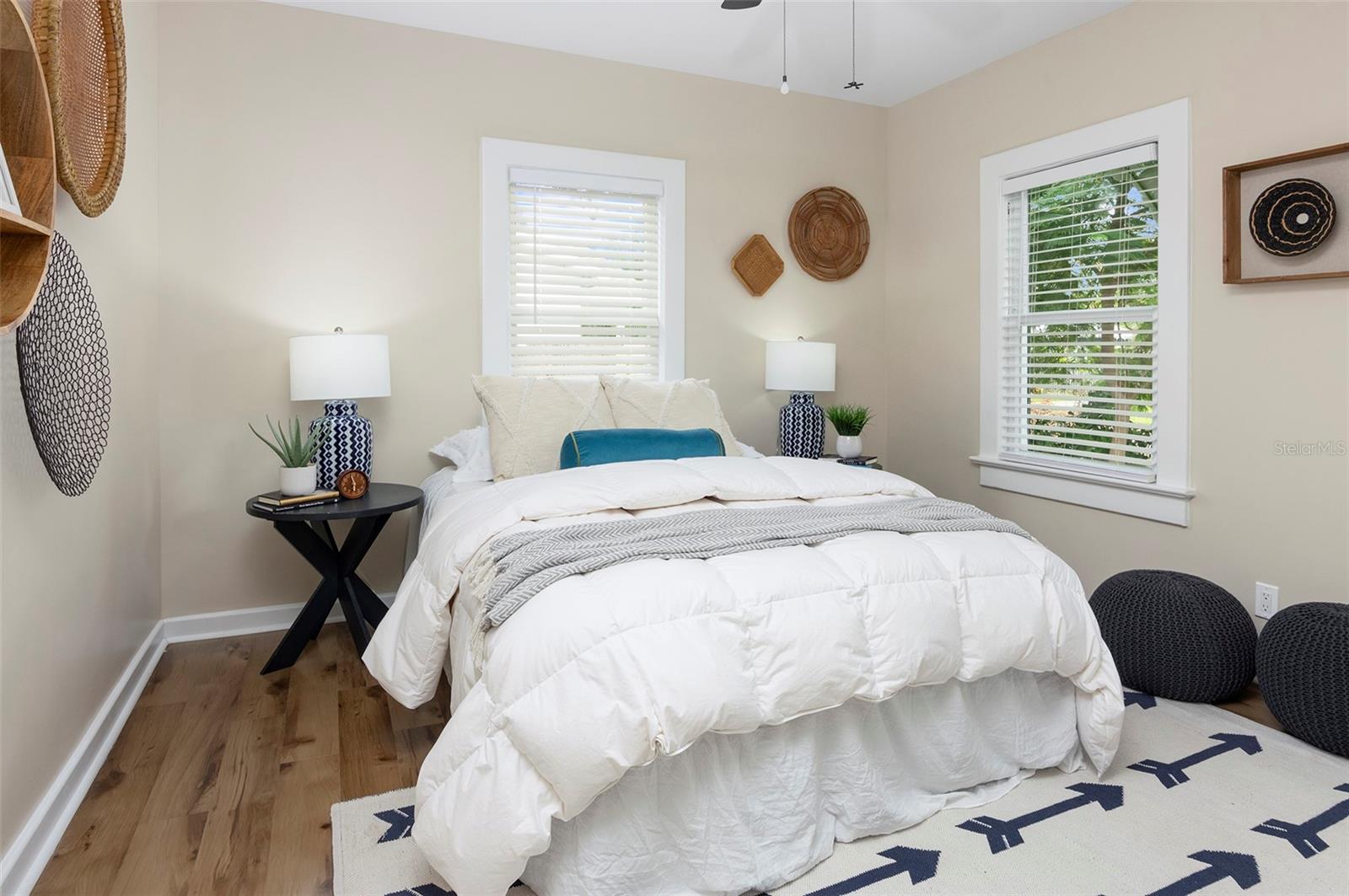 Image 21 of 55 For 701 38th Avenue N