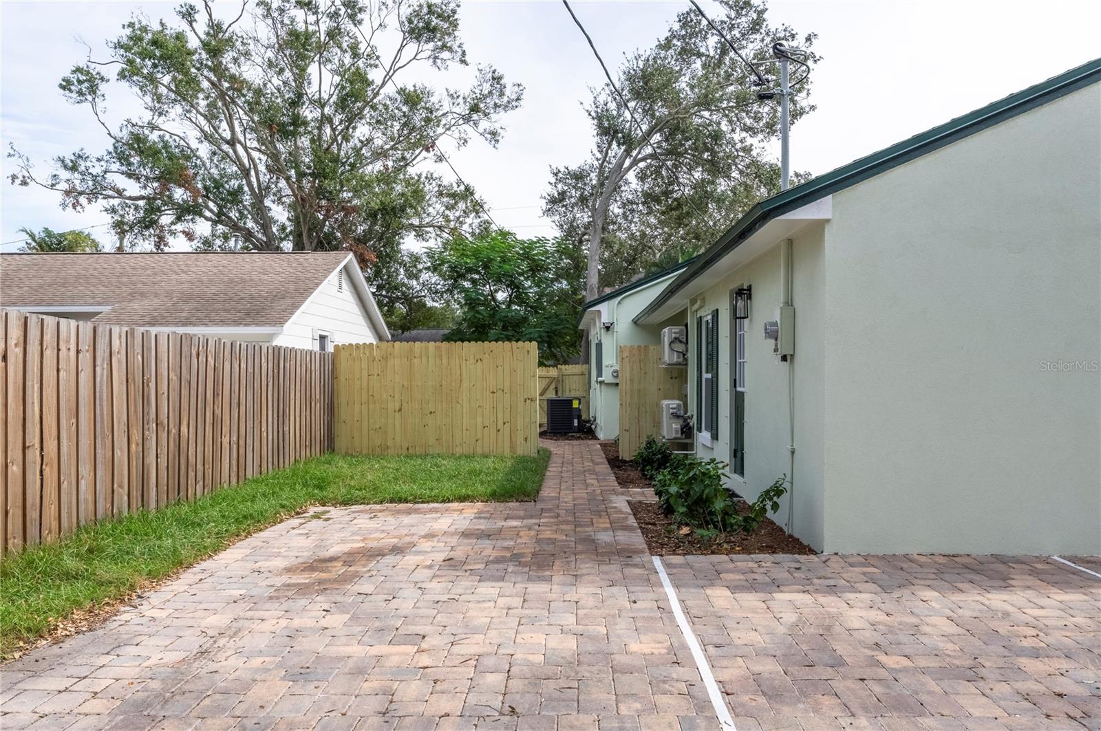 Image 35 of 55 For 701 38th Avenue N