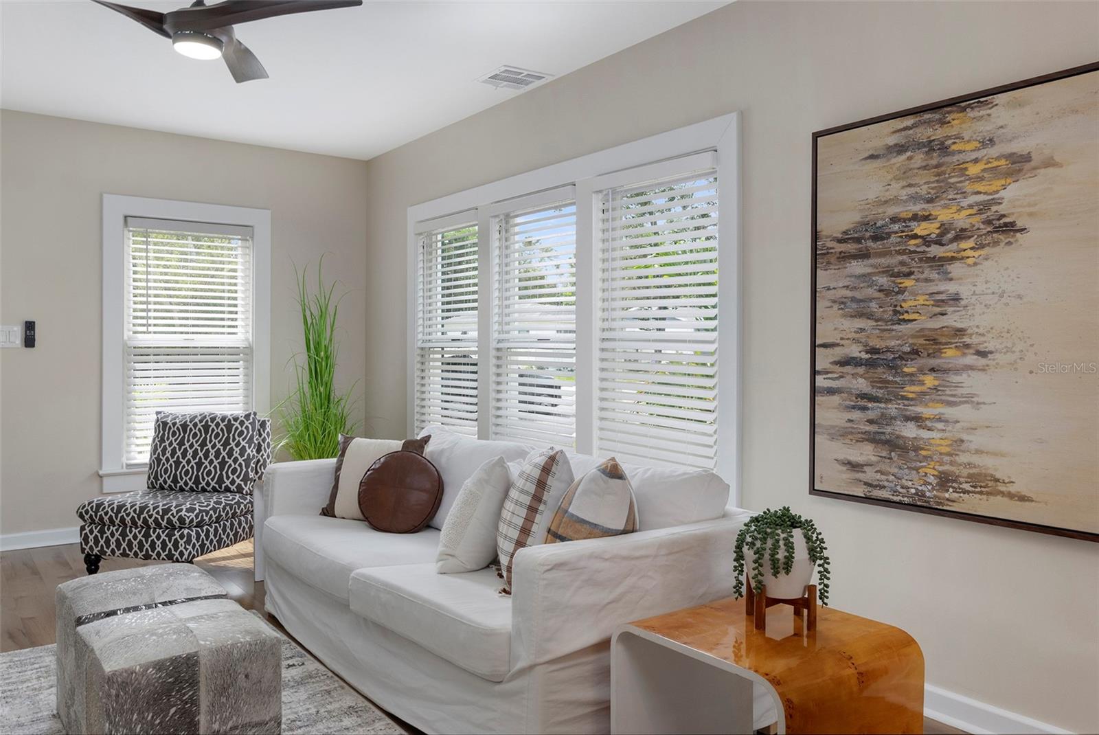 Image 6 of 55 For 701 38th Avenue N