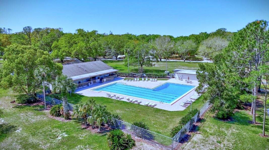 Image 4 of 70 For 915 Rolling Hills Drive