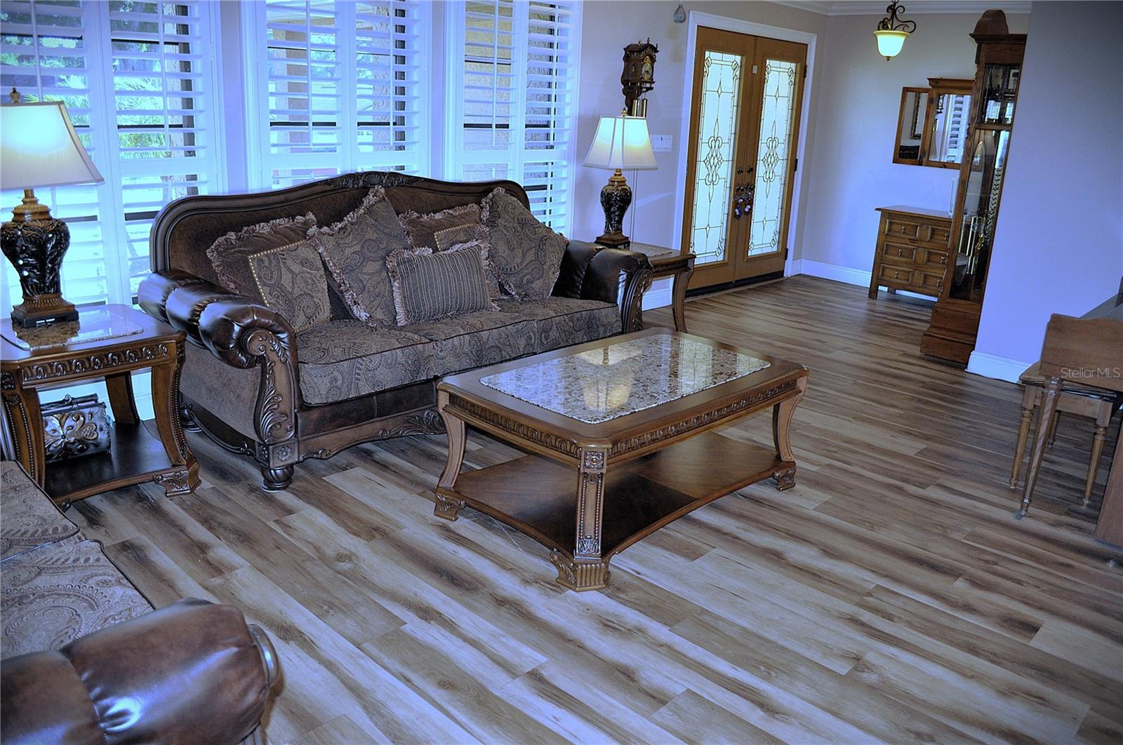 Image 7 of 70 For 915 Rolling Hills Drive
