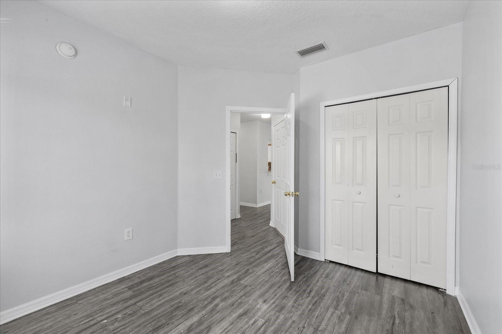 Image 15 of 35 For 9621 Lakedale Way  202