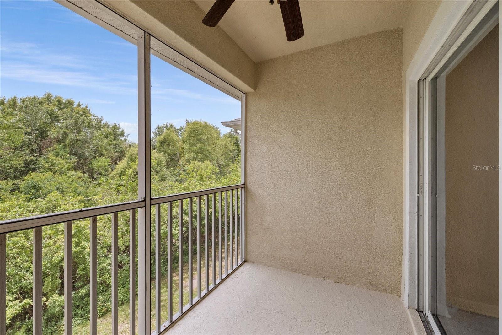 Image 23 of 35 For 9621 Lakedale Way  202