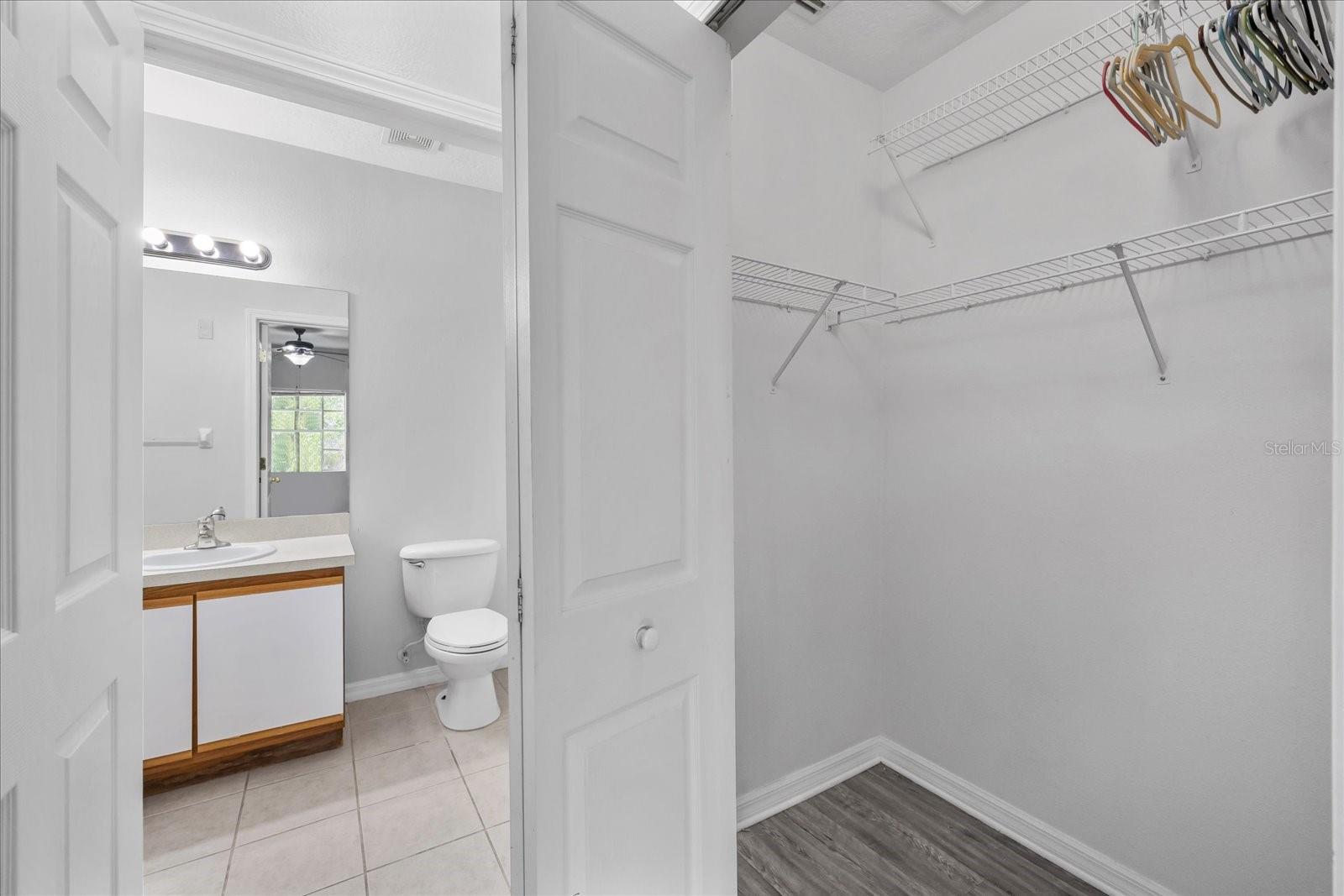Image 28 of 35 For 9621 Lakedale Way  202