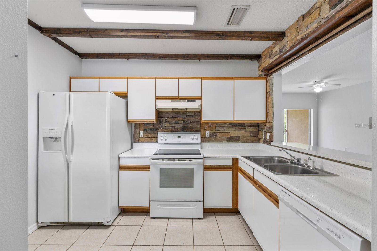 Image 6 of 35 For 9621 Lakedale Way  202