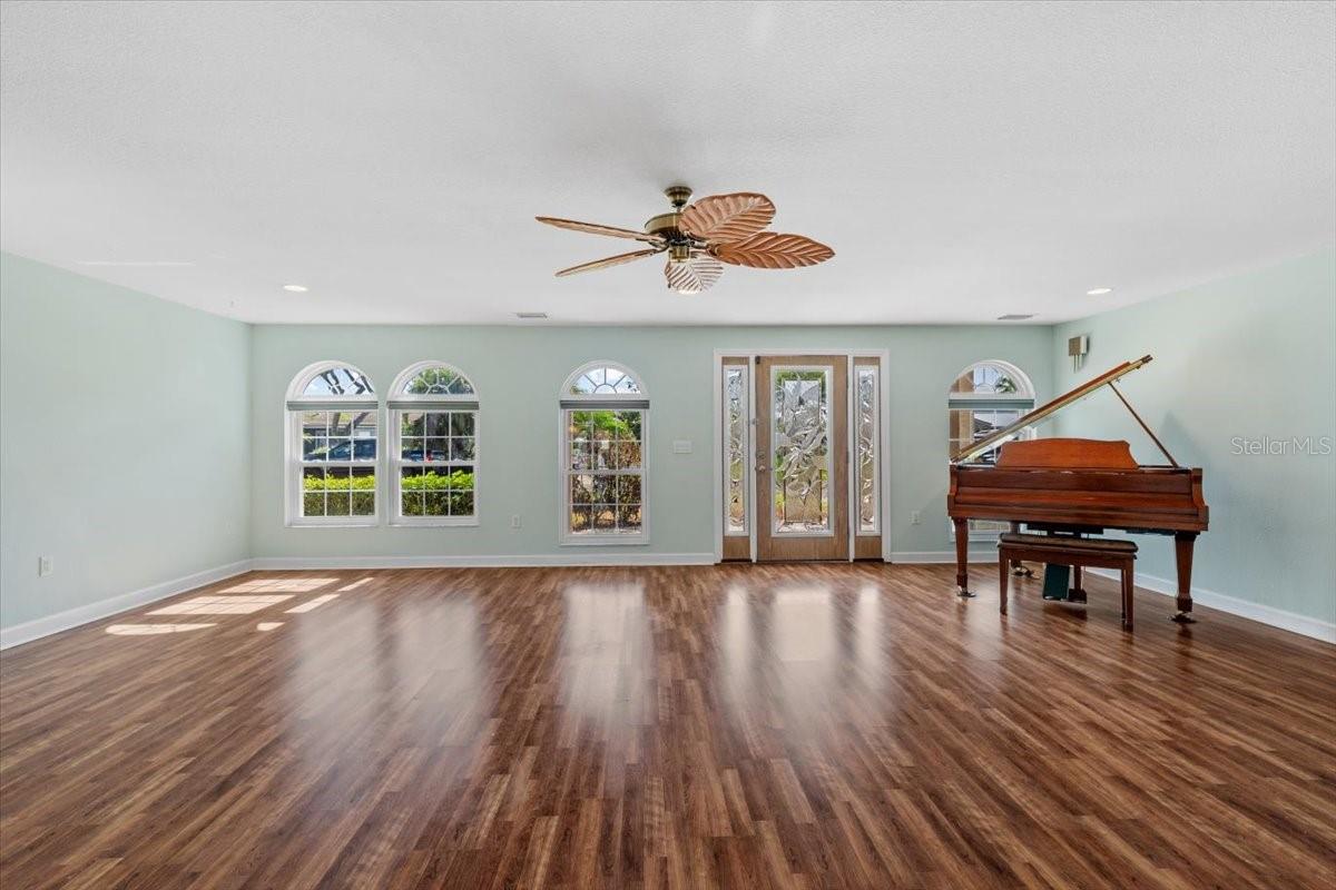 Image 12 of 50 For 4531 44th Street S
