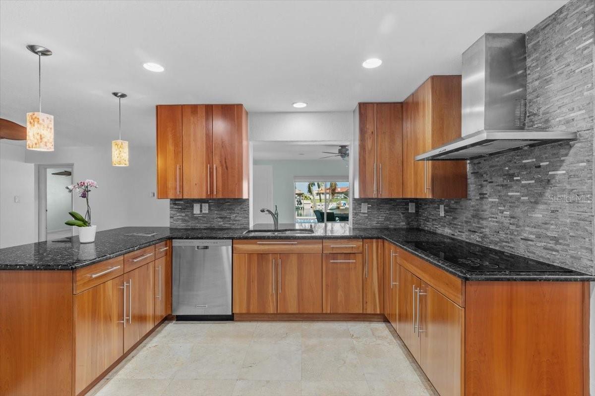 Image 21 of 50 For 4531 44th Street S
