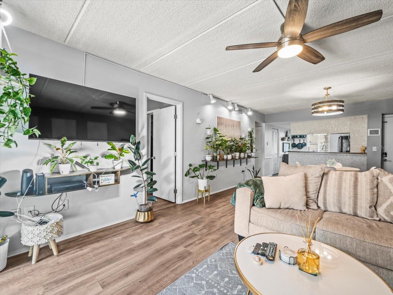 Image 22 of 37 For 129 Cypress Court