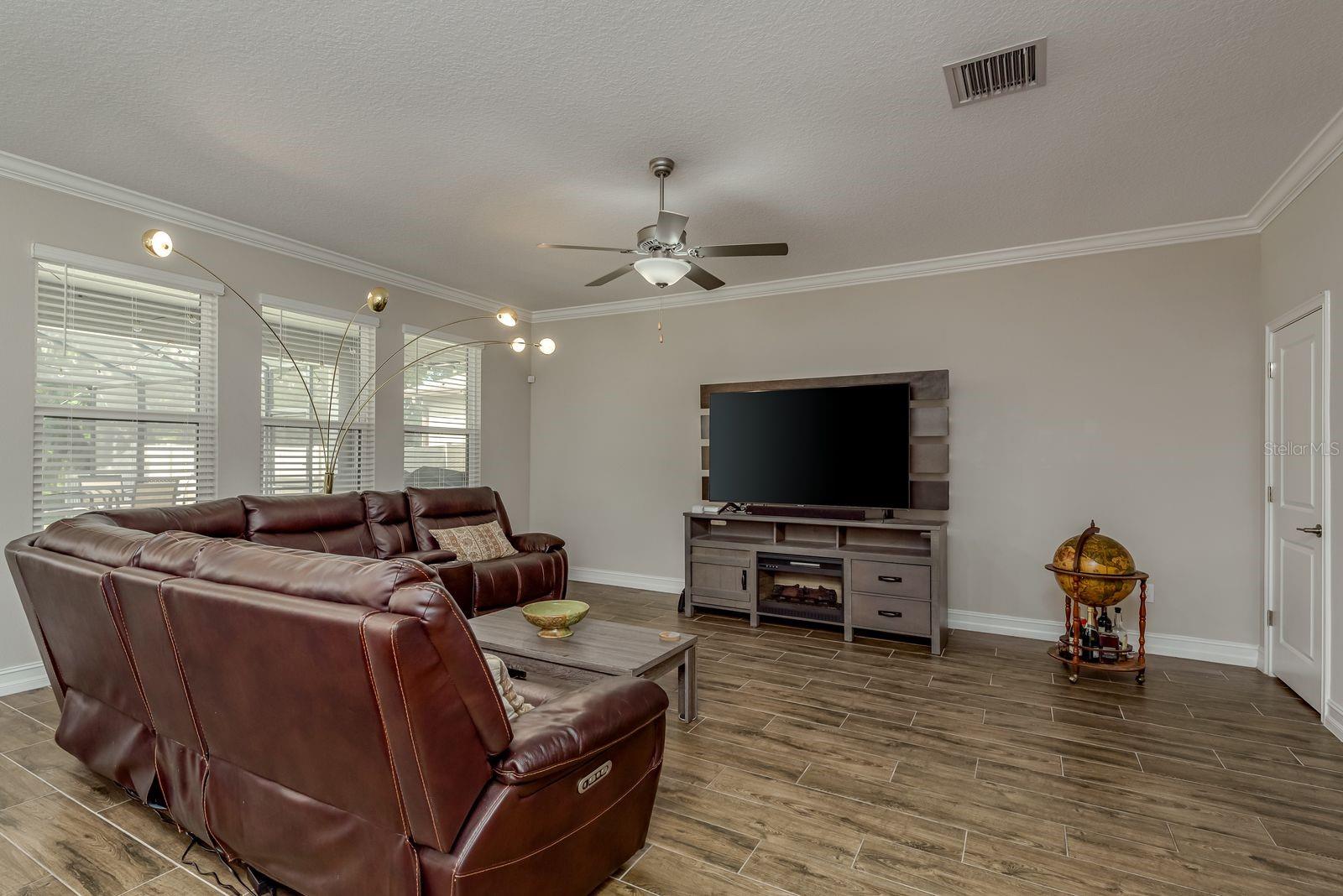 Image 11 of 72 For 21590 Violet Periwinkle Drive