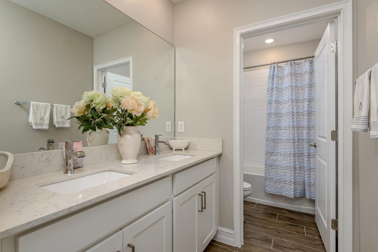 Image 32 of 72 For 21590 Violet Periwinkle Drive